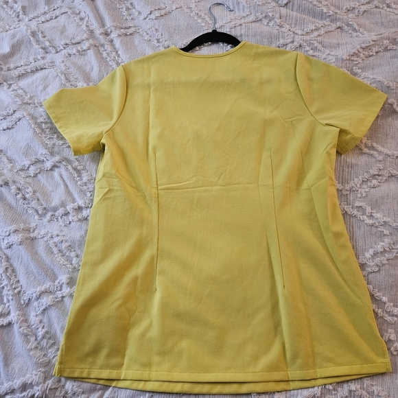 FIGS Yellow Catarina Top Size Small #4234 - Picture 6 of 6